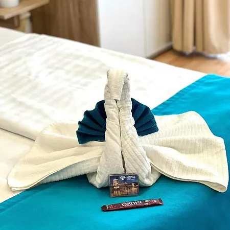 Star With Free Parking *