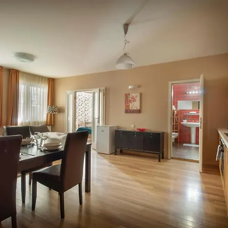 Star With Free Parking Apartment Budapest