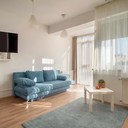 Star With Free Parking * Budapesta