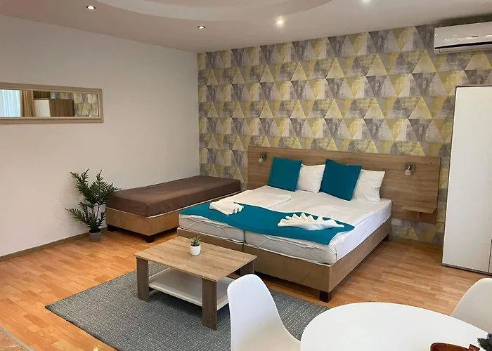 Star With Free Parking Budapesta