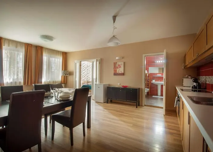 Star With Free Parking Apartament Budapesta